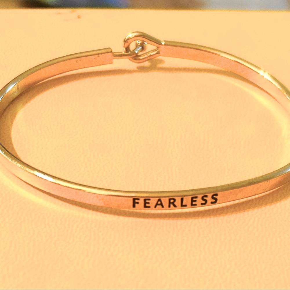 Elegant Gold Like 'Fearless' Bracelet